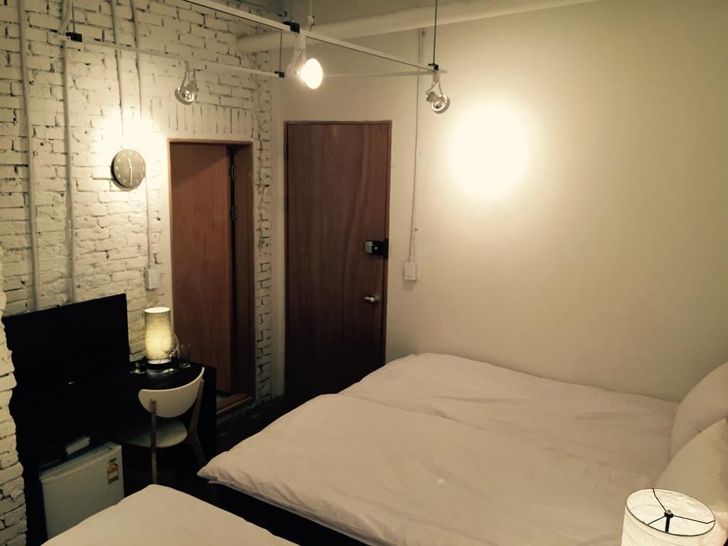 House 740 Hostel Сеул Стая снимка