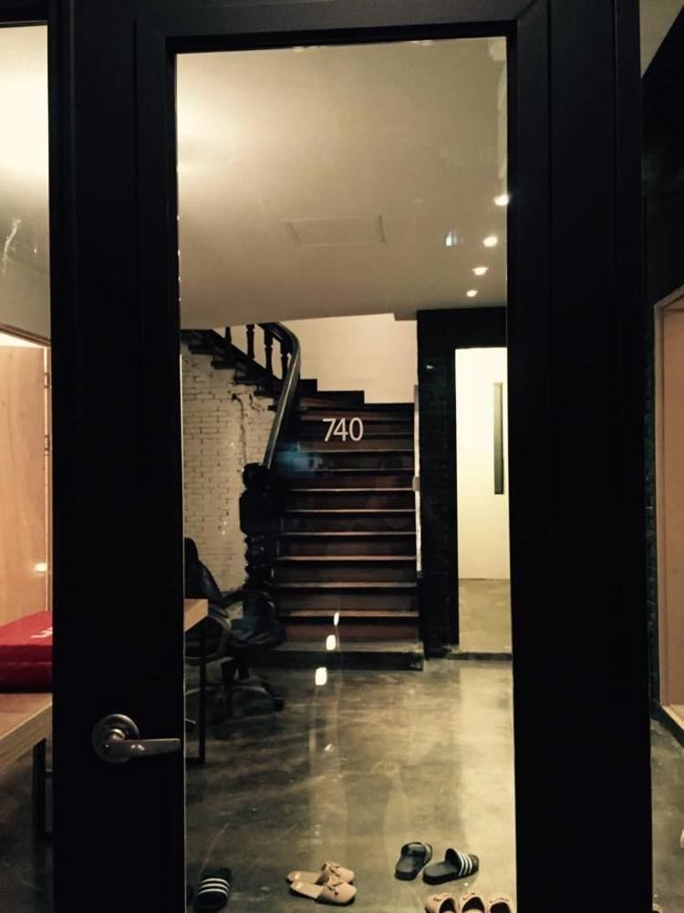 House 740 Hostel Сеул Екстериор снимка
